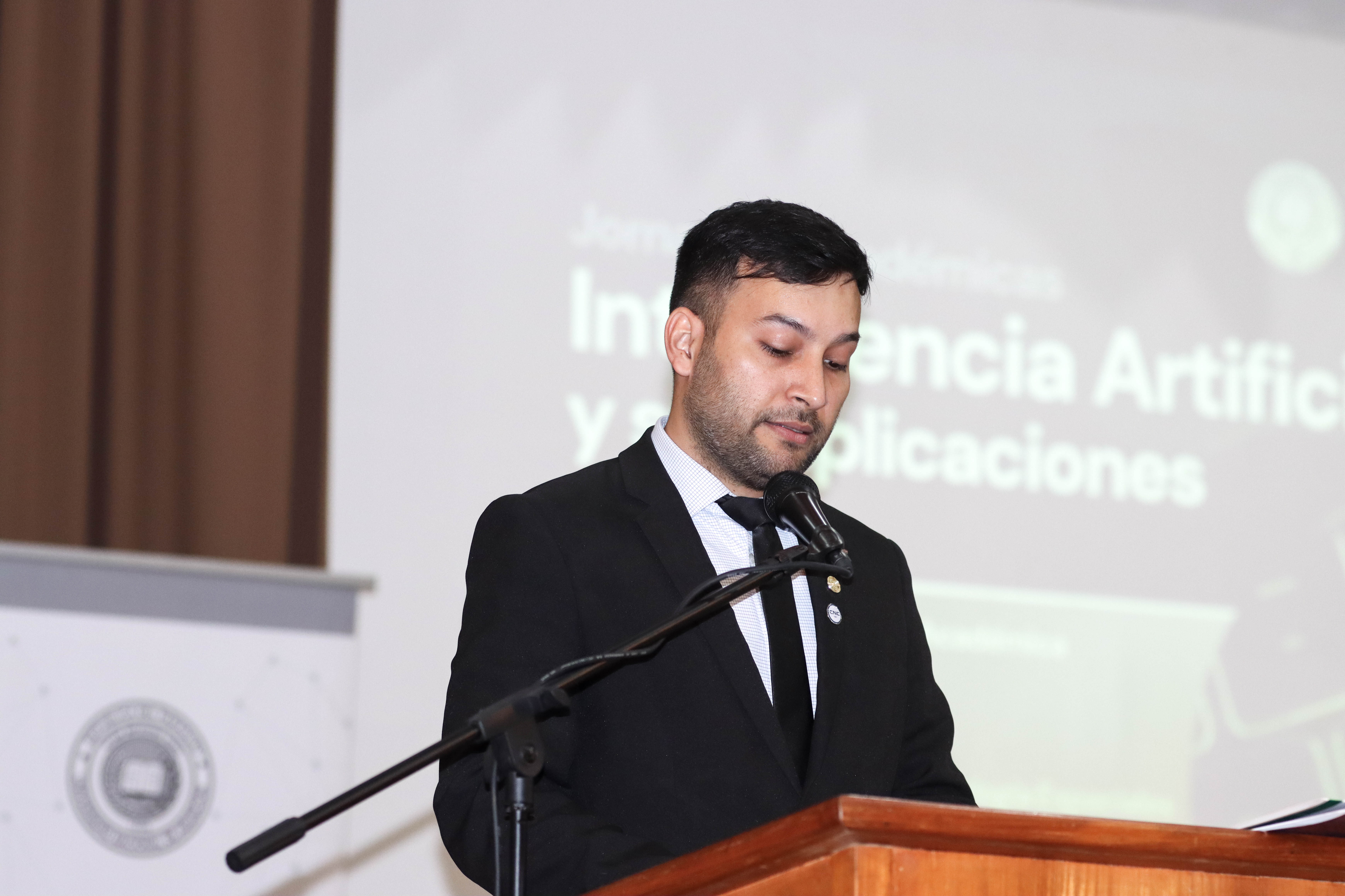 Lic. Adrián Almirón, Director General del CNC. Foto: Gentileza. DRI, UNA.